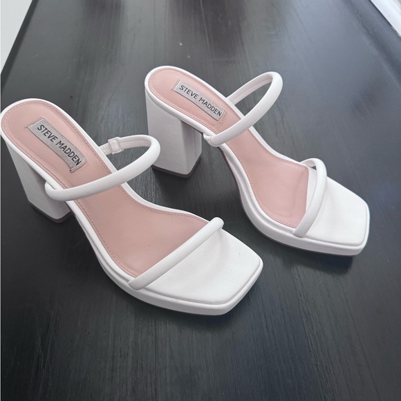 Steve Madden white heels - Picture 2 of 2